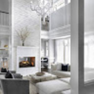 Meet your Posher, Cassandra